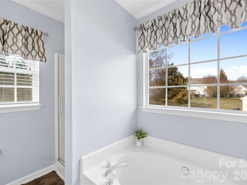109 Plainview Court, Mooresville, NC 28115.  MLS# CAR4338058, YatesRealty ID 6100. 