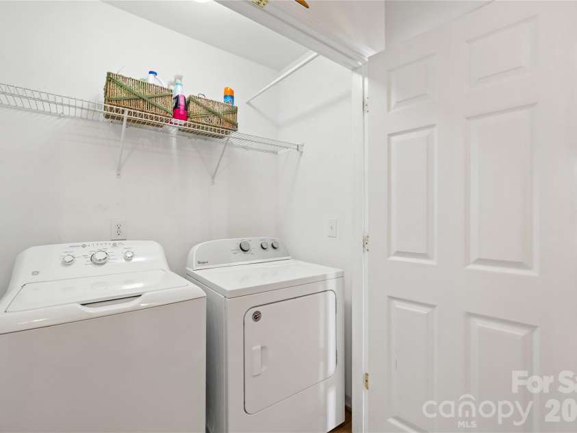 109 Plainview Court, Mooresville, NC 28115.  MLS# CAR4338058, YatesRealty ID 6100. 