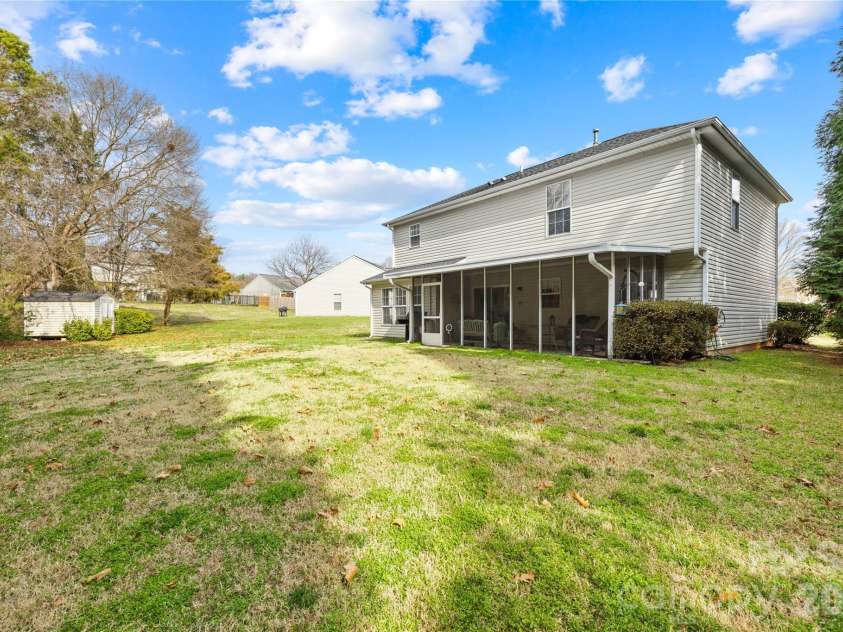 109 Plainview Court, Mooresville, NC 28115.  MLS# CAR4338058, YatesRealty ID 6100. 