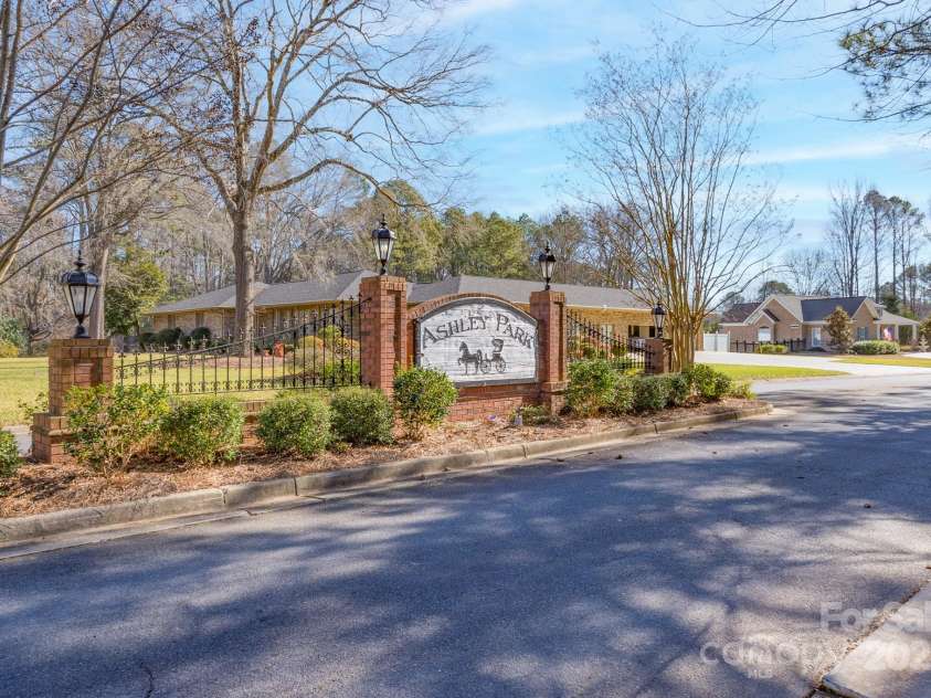 1361 Colwick Lane, Rock Hill, SC 29732.  MLS# CAR4217276, YatesRealty ID 6101. 