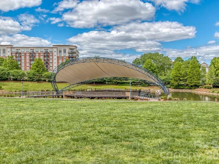 6624 Sunview Drive, Charlotte, NC 28210.  MLS# CAR4348942, YatesRealty ID 6101. 
