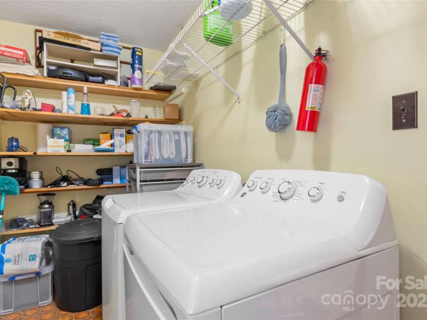 988 English Ridge Lane, Mars Hill, NC 28754.  MLS# CAR4235655, YatesRealty ID 6102. 