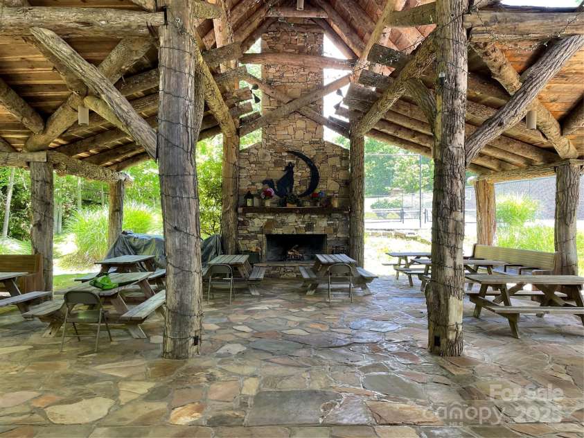 988 English Ridge Lane, Mars Hill, NC 28754.  MLS# CAR4235655, YatesRealty ID 6102. 