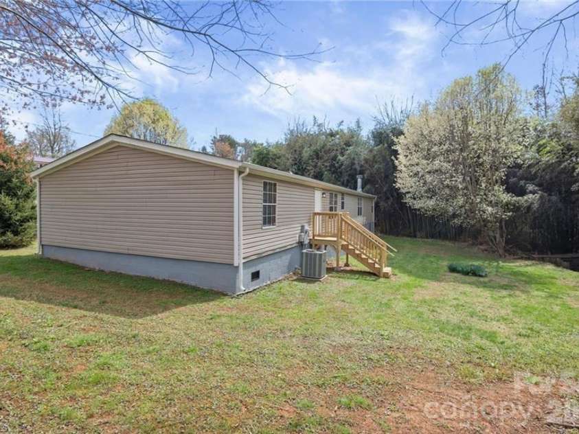 248 Mulberry Park Road, North Wilkesboro, NC 28659.  MLS# CAR4361057, YatesRealty ID 6103. 