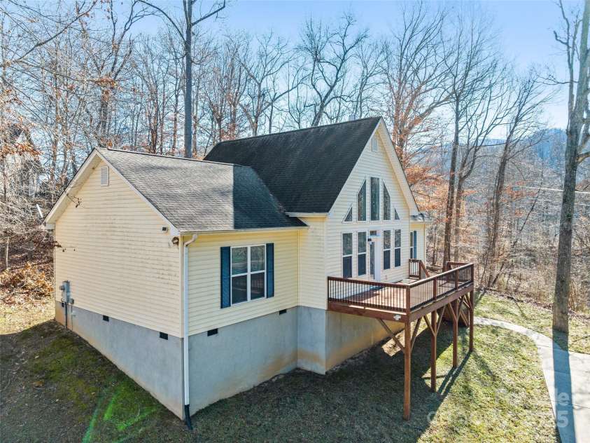 36 Last Coyote Trail, Canton, NC 28716.  MLS# CAR4275863, YatesRealty ID 6103. 