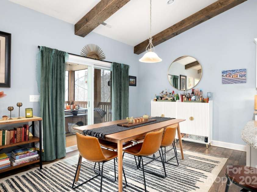 155 Parker Road, Asheville, NC 28805.  MLS# CAR4233111, YatesRealty ID 6104. Open Dining Room