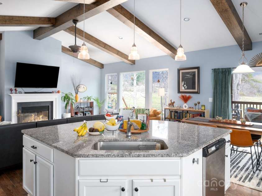 155 Parker Road, Asheville, NC 28805.  MLS# CAR4233111, YatesRealty ID 6104. Perfect Gathering Space