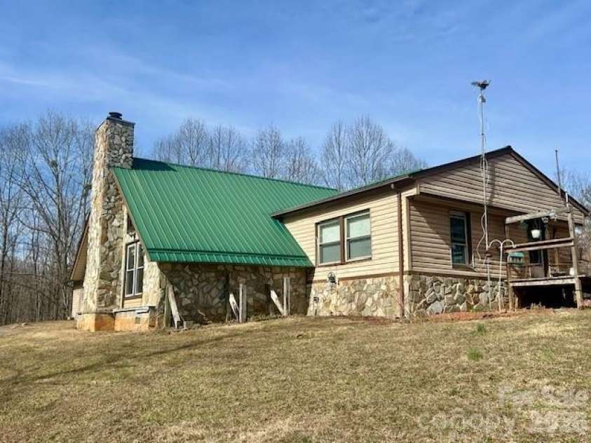 3645 Blue Door School Road, Lenoir, NC 28645.  MLS# CAR4347191, YatesRealty ID 6106. 