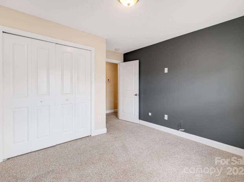 64 Foxden Drive, Fletcher, NC 28732.  MLS# CAR4277862, YatesRealty ID 6106. 