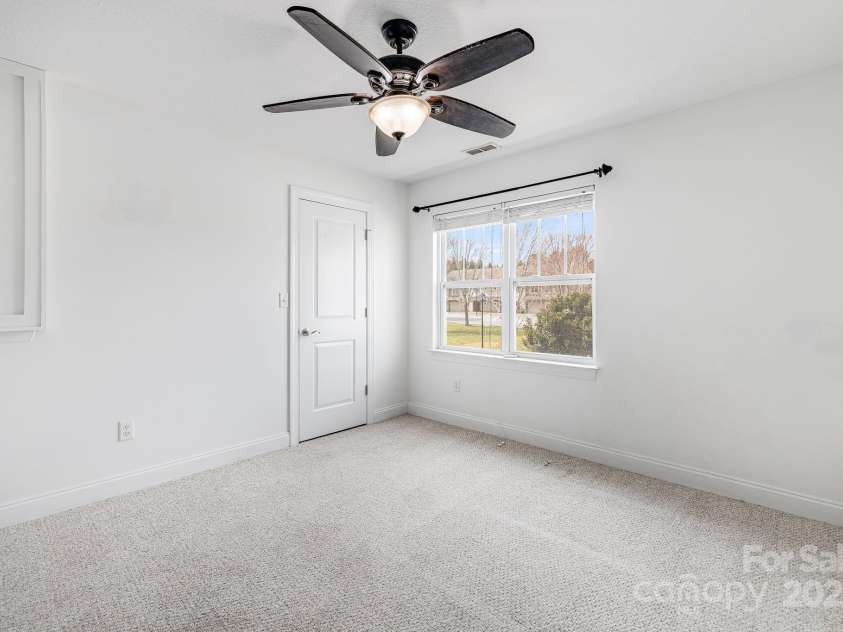 64 Foxden Drive, Fletcher, NC 28732.  MLS# CAR4277862, YatesRealty ID 6106. 
