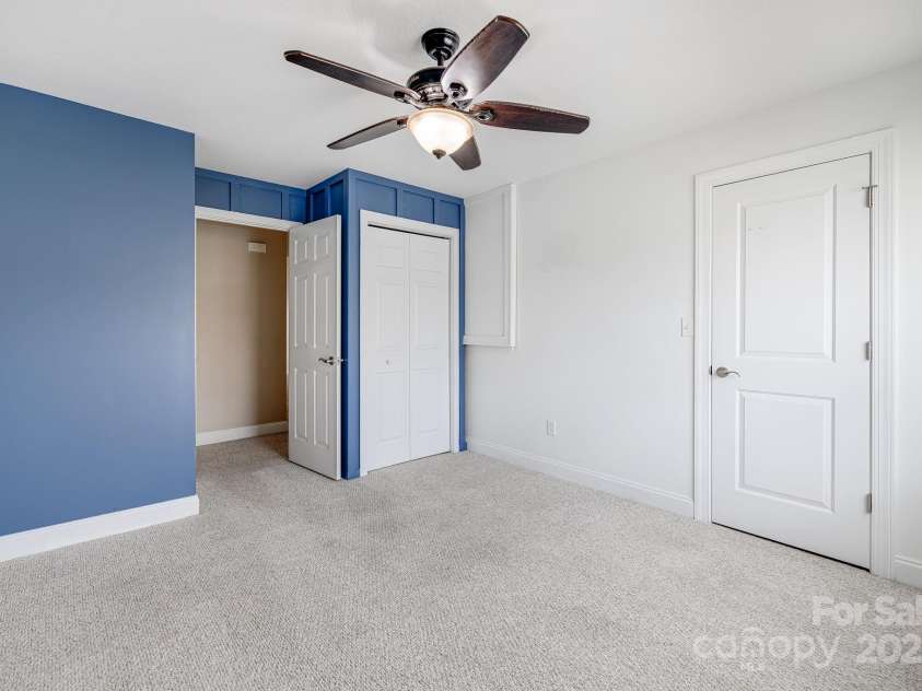 64 Foxden Drive, Fletcher, NC 28732.  MLS# CAR4277862, YatesRealty ID 6106. 
