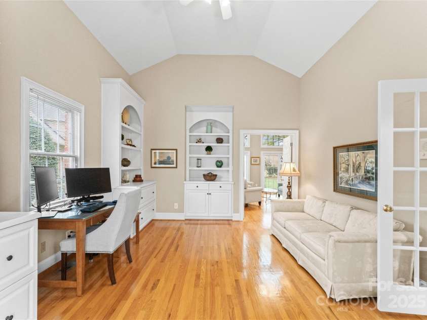 10809 Wicklow Brook Court, Charlotte, NC 28277.  MLS# CAR4241540, YatesRealty ID 6107. 