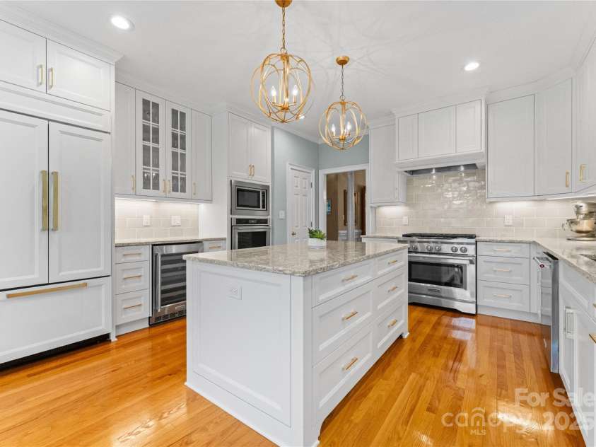 10809 Wicklow Brook Court, Charlotte, NC 28277.  MLS# CAR4241540, YatesRealty ID 6107. 