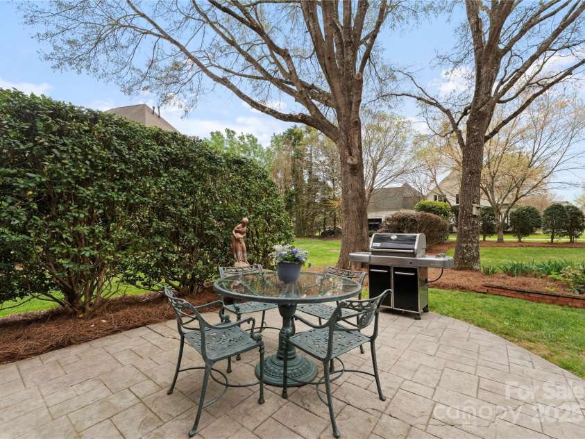 10809 Wicklow Brook Court, Charlotte, NC 28277.  MLS# CAR4241540, YatesRealty ID 6107. 