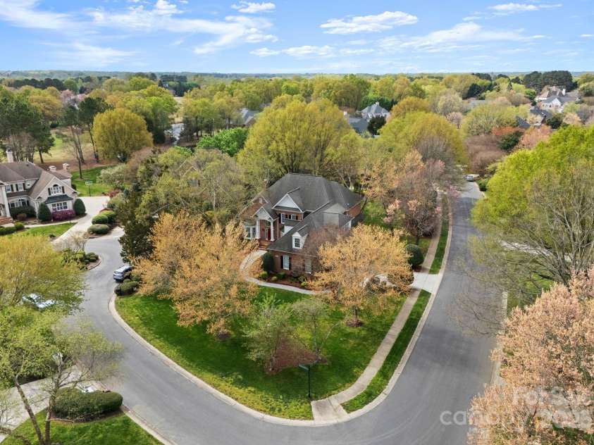 10809 Wicklow Brook Court, Charlotte, NC 28277.  MLS# CAR4241540, YatesRealty ID 6107. 