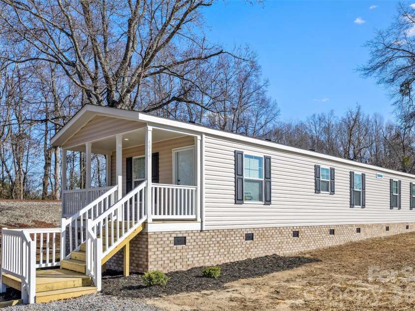 4049 Old Camden Highway, Heath Springs, SC 29058.  MLS# CAR4351151, YatesRealty ID 6107. 