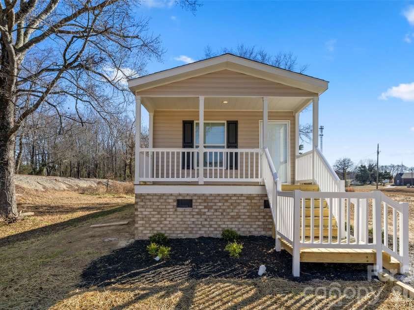 4049 Old Camden Highway, Heath Springs, SC 29058.  MLS# CAR4351151, YatesRealty ID 6107. 