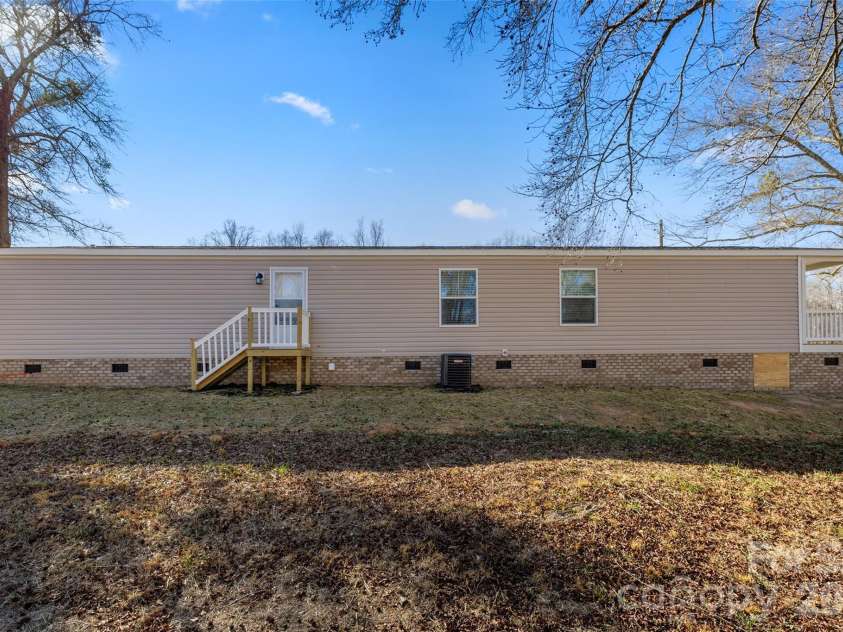 4049 Old Camden Highway, Heath Springs, SC 29058.  MLS# CAR4351151, YatesRealty ID 6107. 