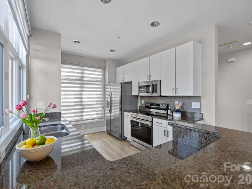 1943 Abbott Street, Charlotte, NC 28203.  MLS# CAR4356233, YatesRealty ID 6108. 