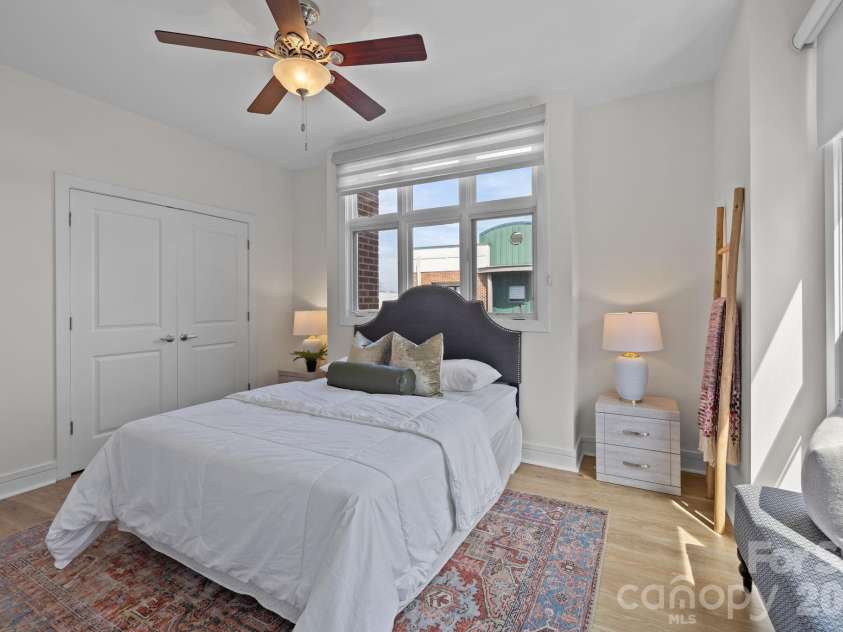 1943 Abbott Street, Charlotte, NC 28203.  MLS# CAR4356233, YatesRealty ID 6108. 