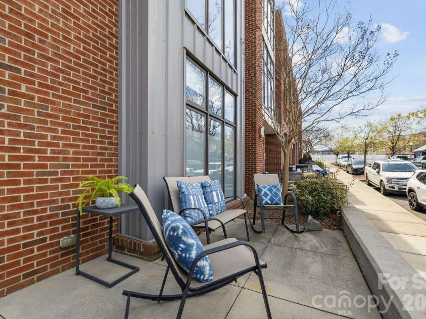 1943 Abbott Street, Charlotte, NC 28203.  MLS# CAR4356233, YatesRealty ID 6108. 