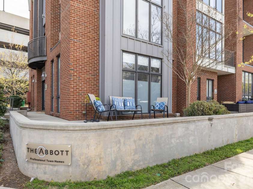 1943 Abbott Street, Charlotte, NC 28203.  MLS# CAR4356233, YatesRealty ID 6108. 