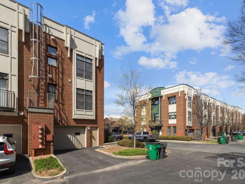 1943 Abbott Street, Charlotte, NC 28203.  MLS# CAR4356233, YatesRealty ID 6108. 