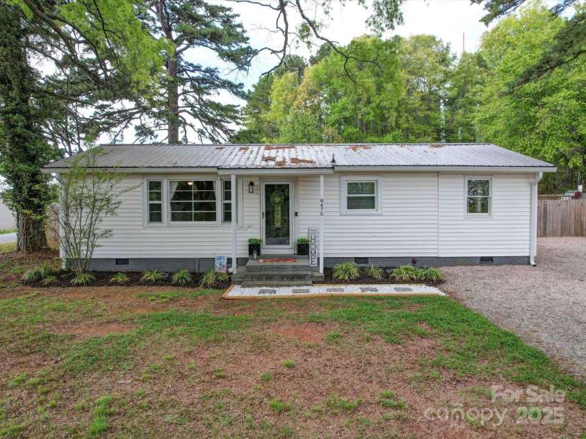8475 NC 49 Highway, Mount Pleasant, NC 28124.  MLS# CAR4246610, YatesRealty ID 6109. Exterior Front