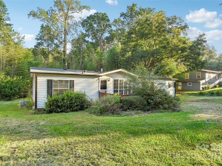 1472 Fritts Avenue, Fort Mill, SC 29715.  MLS# CAR4192366, YatesRealty ID 611. 