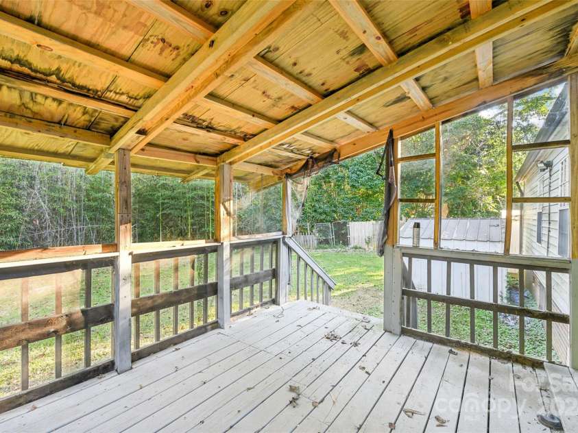 1472 Fritts Avenue, Fort Mill, SC 29715.  MLS# CAR4192366, YatesRealty ID 611. 