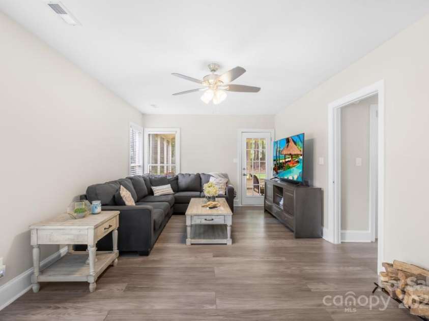 3000 Abingdon Avenue, Monroe, NC 28110.  MLS# CAR4294988, YatesRealty ID 611. 