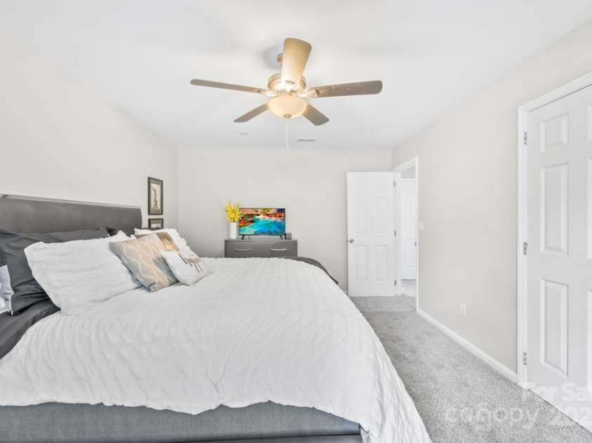 3000 Abingdon Avenue, Monroe, NC 28110.  MLS# CAR4294988, YatesRealty ID 611. 