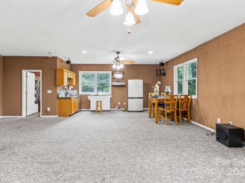 3000 Abingdon Avenue, Monroe, NC 28110.  MLS# CAR4294988, YatesRealty ID 611. 