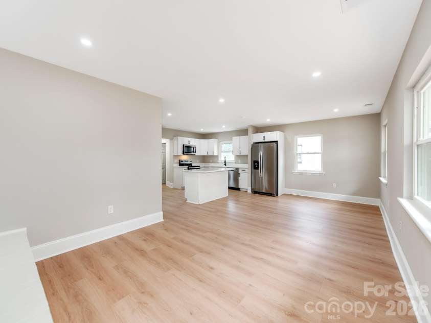 2025 Birchcrest Drive, Charlotte, NC 28205.  MLS# CAR4355649, YatesRealty ID 6110. 