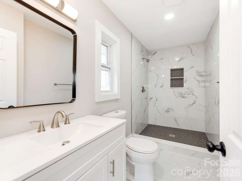2025 Birchcrest Drive, Charlotte, NC 28205.  MLS# CAR4355649, YatesRealty ID 6110. 