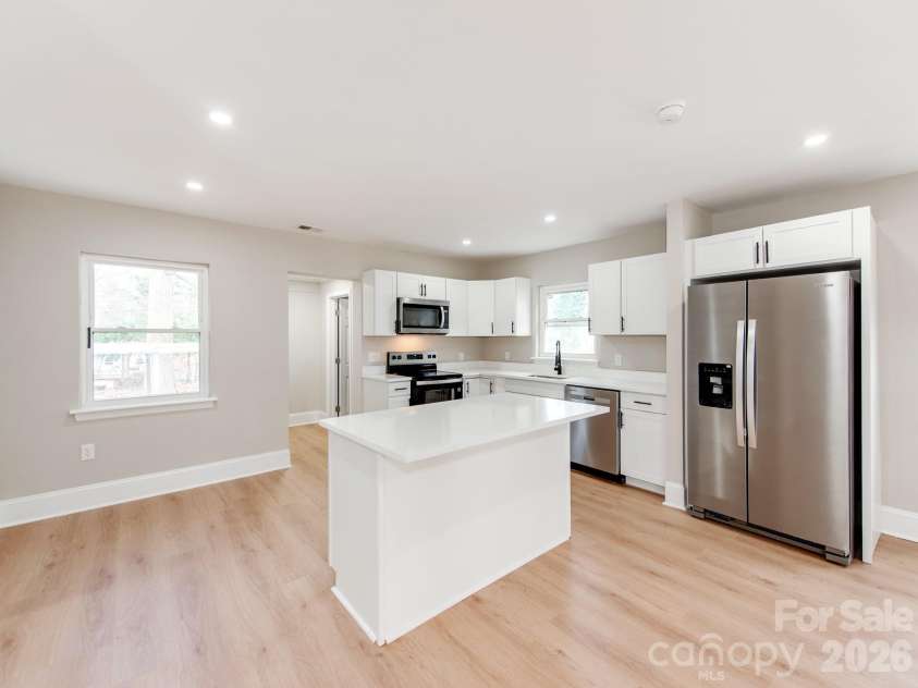 2025 Birchcrest Drive, Charlotte, NC 28205.  MLS# CAR4355649, YatesRealty ID 6110. 