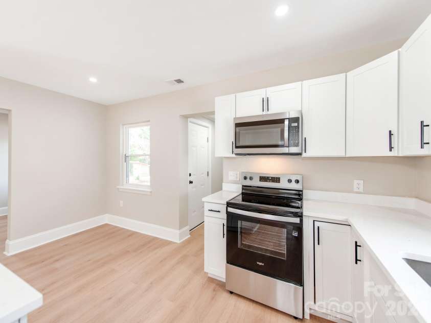 2025 Birchcrest Drive, Charlotte, NC 28205.  MLS# CAR4355649, YatesRealty ID 6110. 