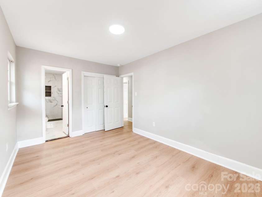 2025 Birchcrest Drive, Charlotte, NC 28205.  MLS# CAR4355649, YatesRealty ID 6110. 