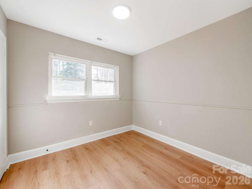 2025 Birchcrest Drive, Charlotte, NC 28205.  MLS# CAR4355649, YatesRealty ID 6110. 