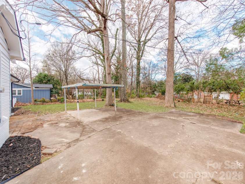 2025 Birchcrest Drive, Charlotte, NC 28205.  MLS# CAR4355649, YatesRealty ID 6110. 