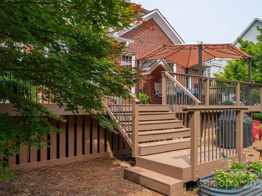 133 Castaway Trail, Mooresville, NC 28117.  MLS# CAR4216721, YatesRealty ID 6111. Back deck