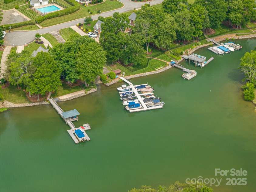 133 Castaway Trail, Mooresville, NC 28117.  MLS# CAR4216721, YatesRealty ID 6111. Community boat launch