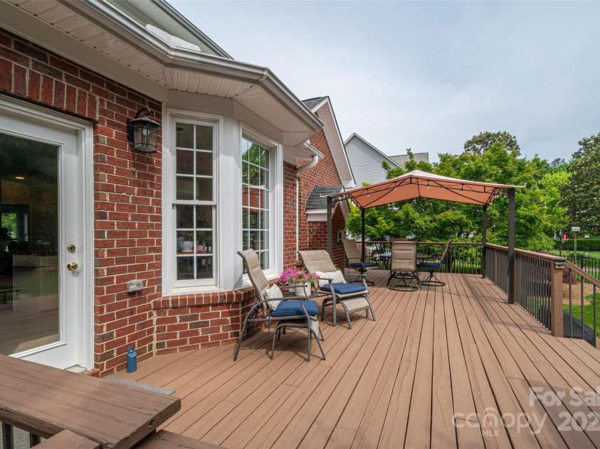 133 Castaway Trail, Mooresville, NC 28117.  MLS# CAR4216721, YatesRealty ID 6111. Expanded deck