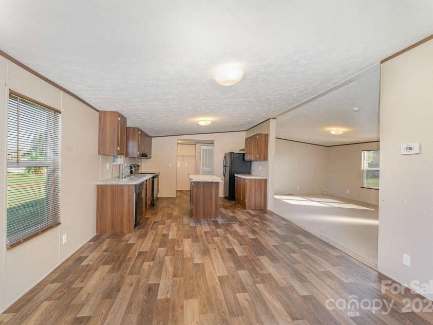 408 Silk And Tassel Row, Cleveland, NC 27013.  MLS# CAR4187606, YatesRealty ID 6112. Kitchen and dinning