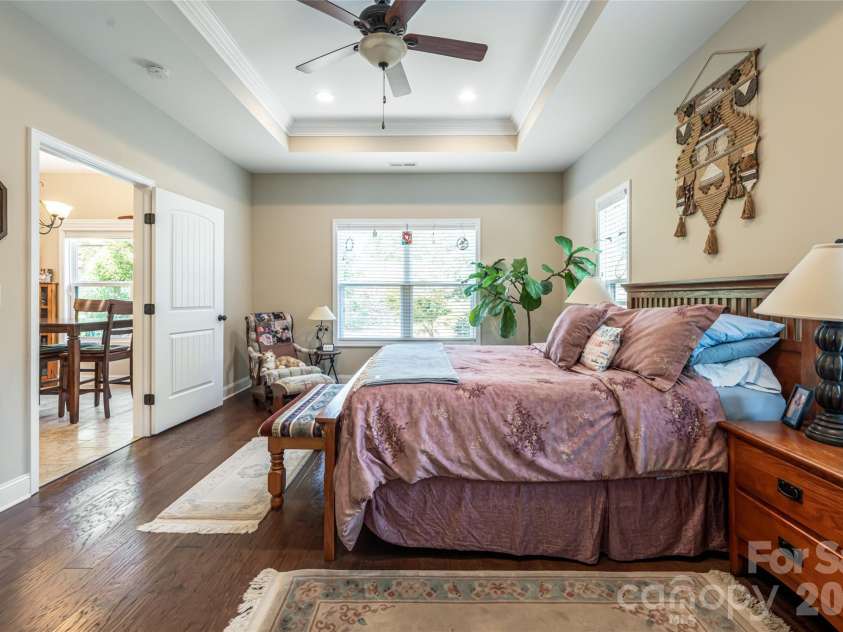 5 Pacifico Drive, Asheville, NC 28806.  MLS# CAR4351918, YatesRealty ID 6112. 