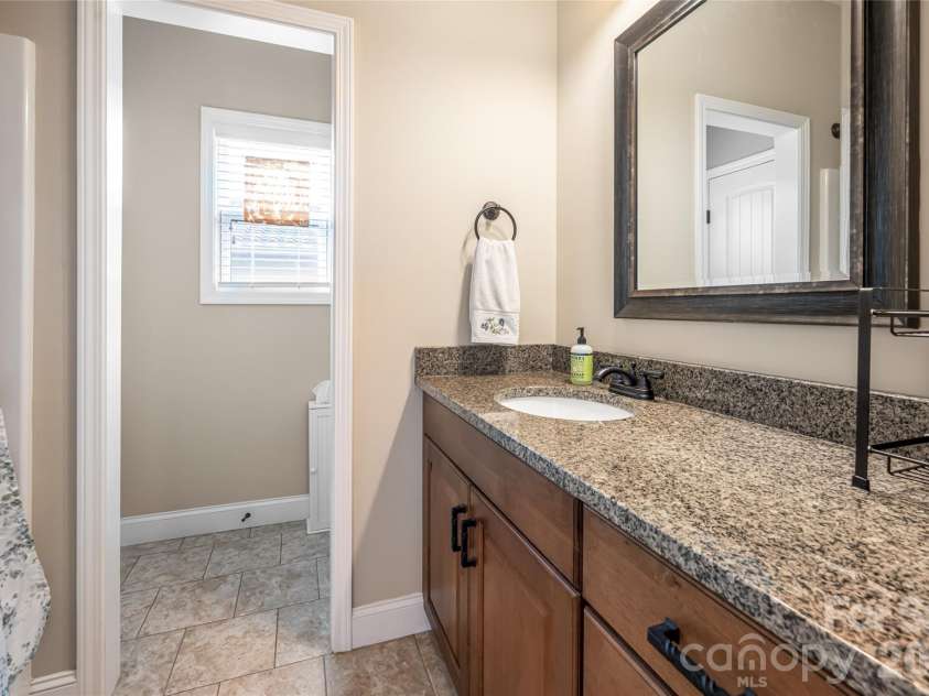 5 Pacifico Drive, Asheville, NC 28806.  MLS# CAR4351918, YatesRealty ID 6112. 