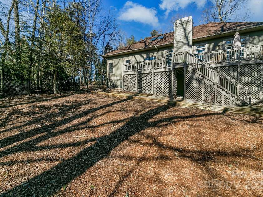 1129 New Castle Court, Asheville, NC 28803.  MLS# CAR4215366, YatesRealty ID 6113. 