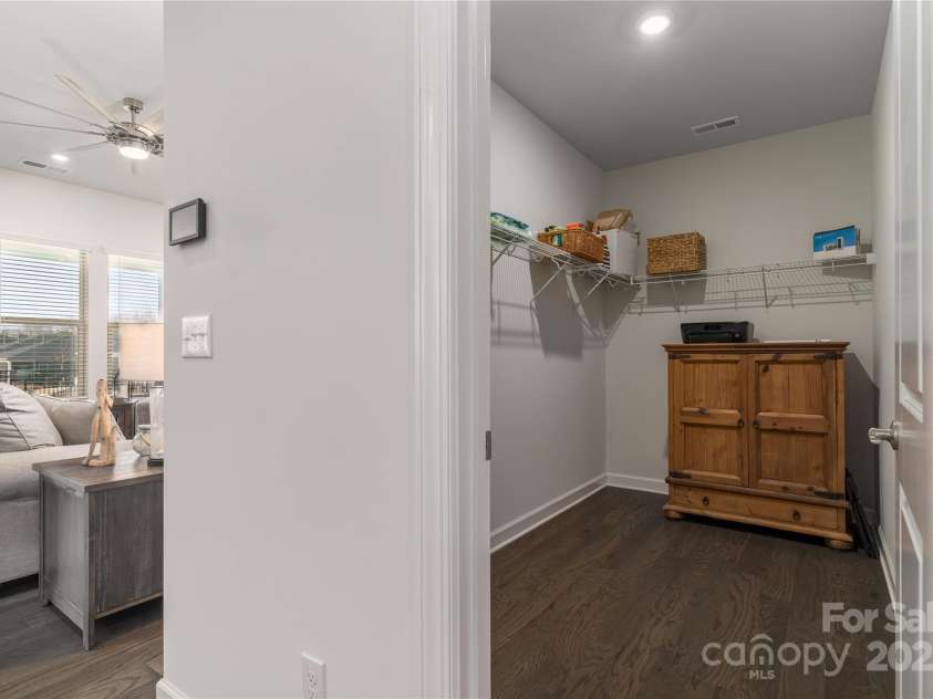 15035 Batteliere Drive, Charlotte, NC 28278.  MLS# CAR4228865, YatesRealty ID 6114. Huge storage area could be used as an office/craft room.