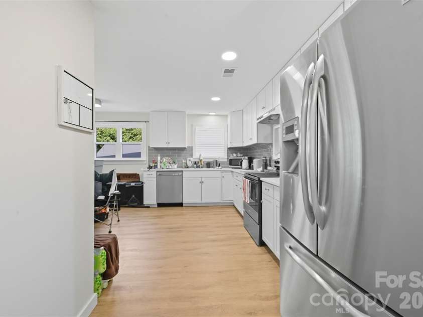 9215 Old Moores Chapel Road, Charlotte, NC 28214.  MLS# CAR4353624, YatesRealty ID 6114. 