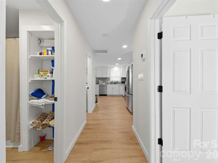 9215 Old Moores Chapel Road, Charlotte, NC 28214.  MLS# CAR4353624, YatesRealty ID 6114. 